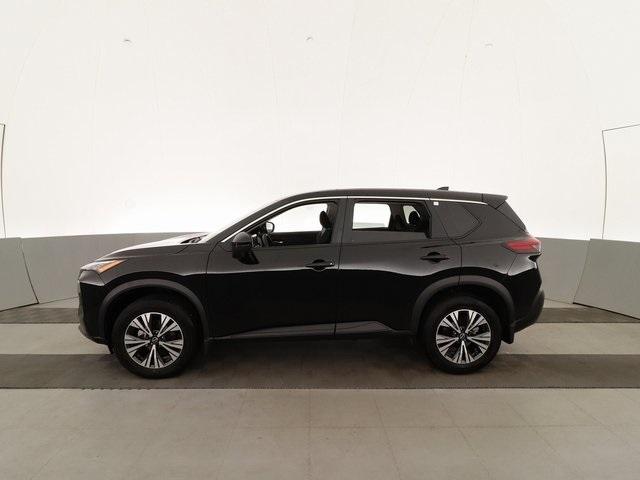 2022 Nissan Rogue SV 8