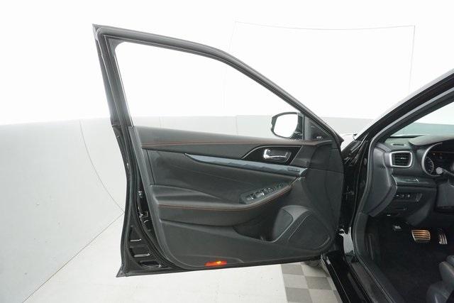 Thumbnail: 2022 Nissan Maxima - 15