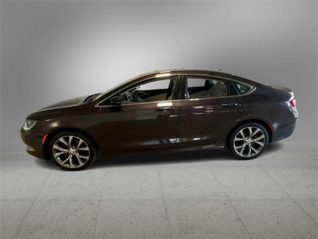Thumbnail: 2015 Chrysler 200 - 10