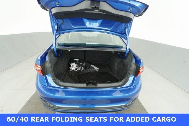 Thumbnail: 2022 Volkswagen Jetta - 5