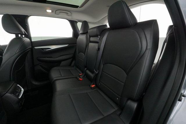 Thumbnail: 2019 INFINITI QX50 - 20