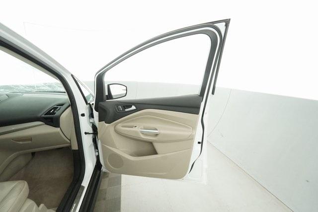 Thumbnail: 2015 Ford C-Max - 16