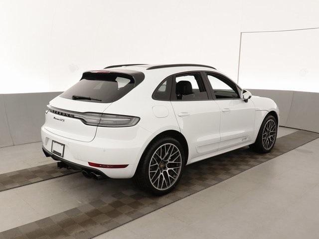 Thumbnail: 2020 Porsche Macan - 7