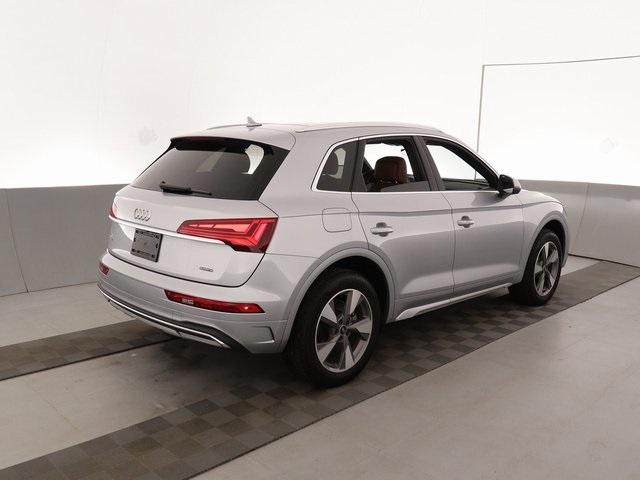 Thumbnail: 2022 Audi Q5 - 11