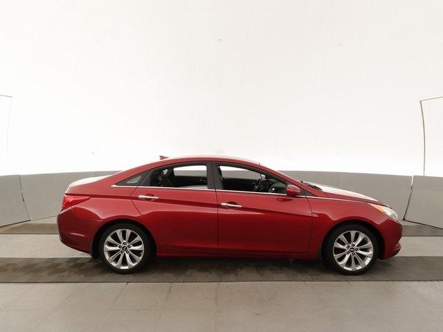 Thumbnail: 2013 Hyundai Sonata - 6