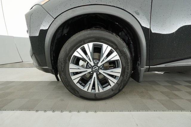 2022 Nissan Rogue SV 30