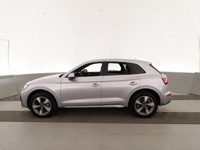 Thumbnail: 2022 Audi Q5 - 9