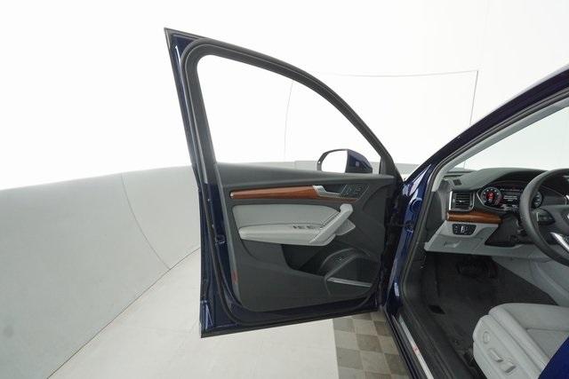 Thumbnail: 2022 Audi Q5 - 14