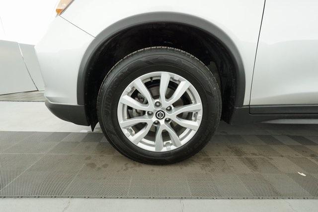 Thumbnail: 2020 Nissan Rogue - 31