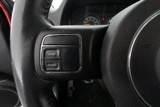 Thumbnail: 2017 Jeep Patriot - 25