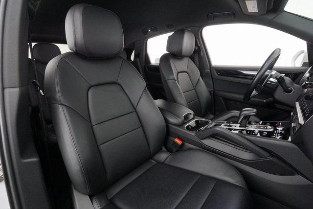 Thumbnail: 2021 Porsche Cayenne - 18