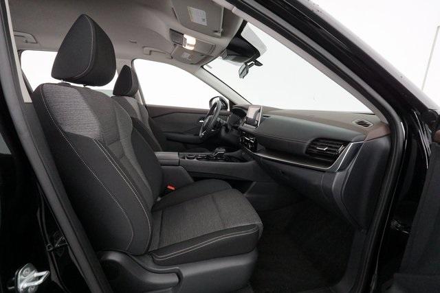 2022 Nissan Rogue SV 20