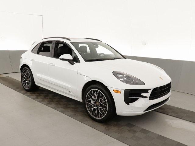 Thumbnail: 2020 Porsche Macan - 6