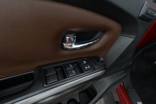 Thumbnail: 2016 Nissan Titan - 13