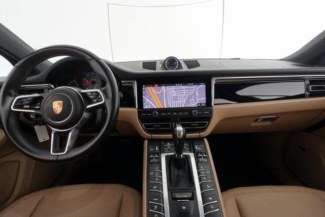 Thumbnail: 2020 Porsche Macan - 26