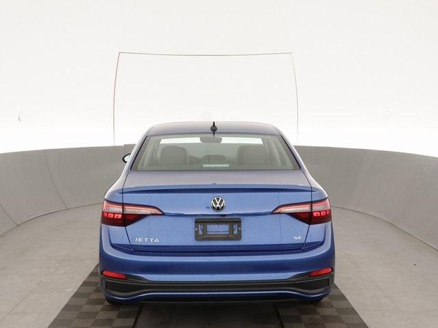 Thumbnail: 2022 Volkswagen Jetta - 14