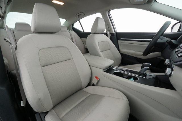 Thumbnail: 2022 Nissan Altima - 18