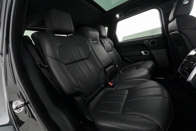Thumbnail: 2016 Land Rover Range Rover Sport - 24
