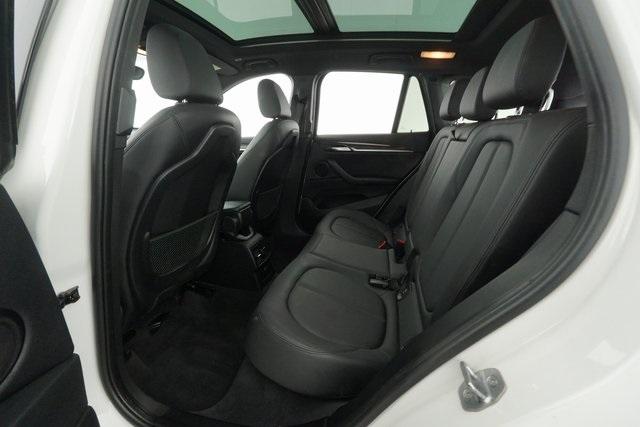 Thumbnail: 2017 BMW X1 - 15