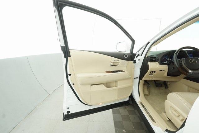 Thumbnail: 2015 Lexus RX - 10