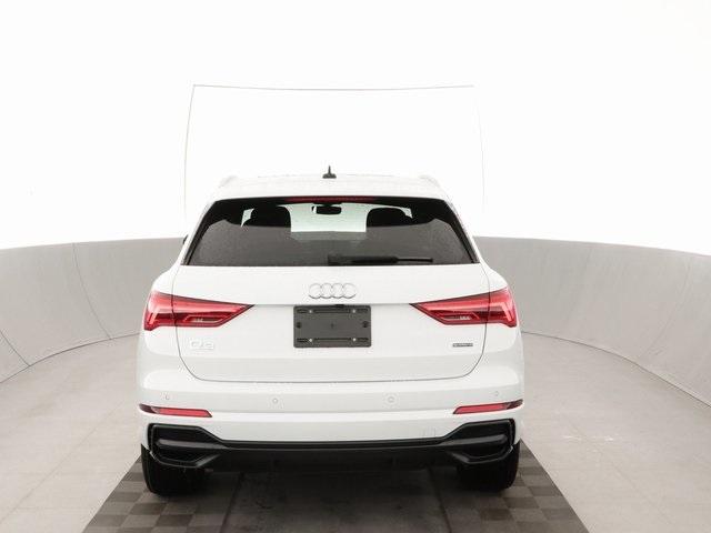 Thumbnail: 2022 Audi Q3 - 15