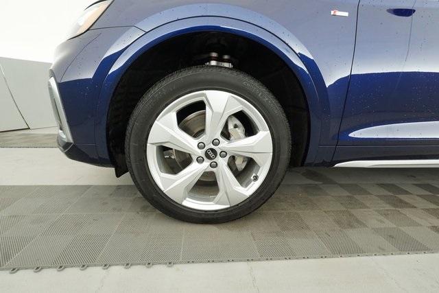 Thumbnail: 2022 Audi Q5 - 31