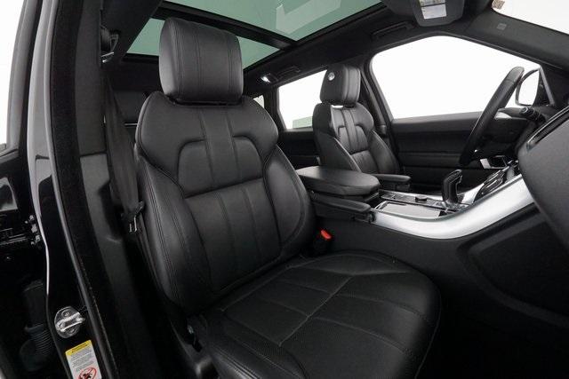 Thumbnail: 2016 Land Rover Range Rover Sport - 22