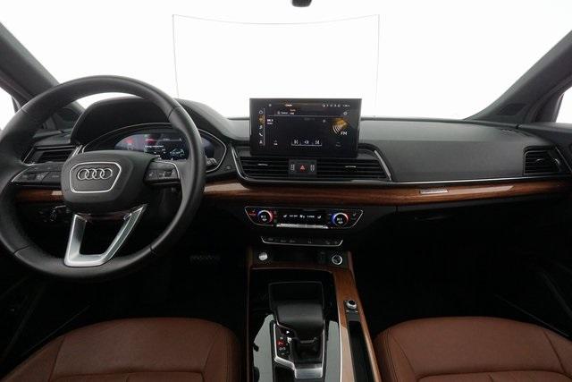 Thumbnail: 2022 Audi Q5 - 25