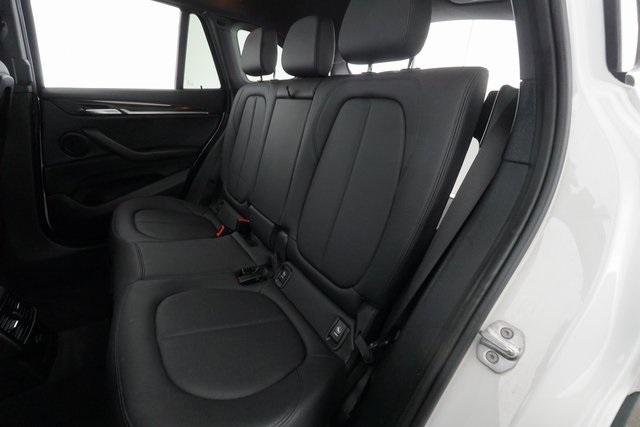 Thumbnail: 2017 BMW X1 - 16