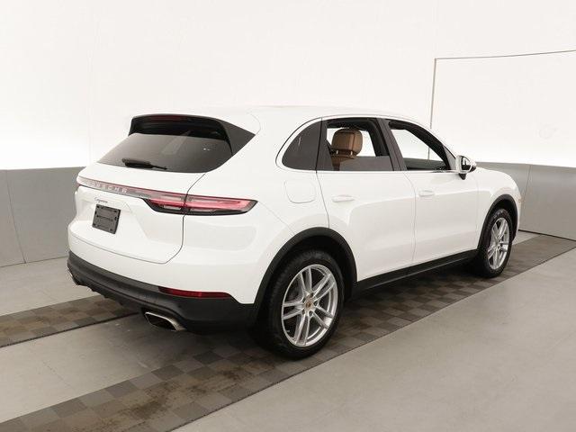Thumbnail: 2021 Porsche Cayenne - 11