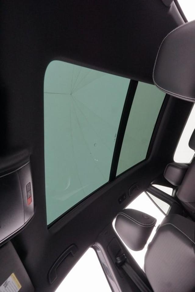 Thumbnail: 2022 Volkswagen Atlas - 26