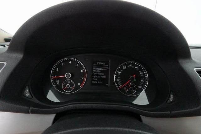 Thumbnail: 2013 Volkswagen Passat - 29