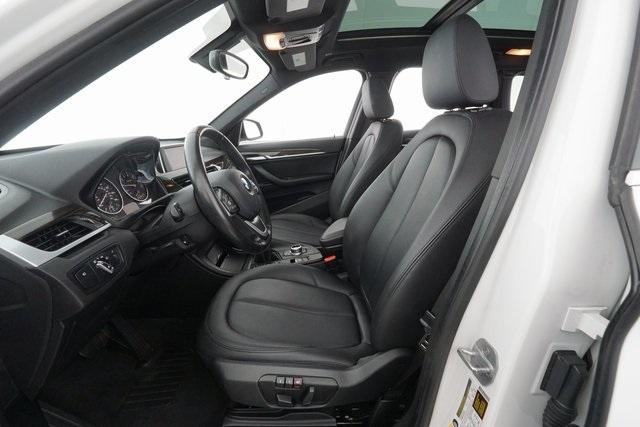 Thumbnail: 2017 BMW X1 - 13