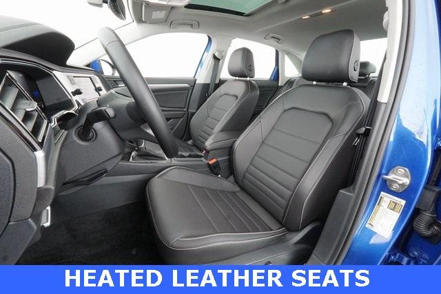 2022 Volkswagen Jetta 1.5T SE photo 3