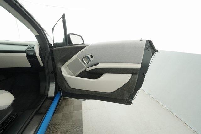 Thumbnail: 2018 BMW i3 - 17