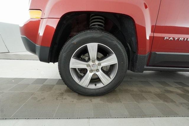 Thumbnail: 2017 Jeep Patriot - 30