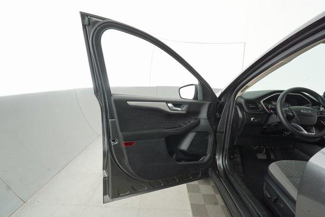 Thumbnail: 2020 Ford Escape - 13