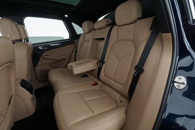 Thumbnail: 2020 Porsche Macan - 18
