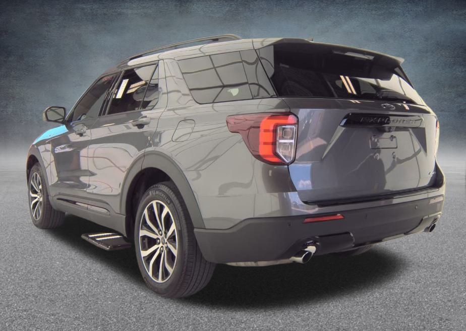 2022 Ford Explorer ST-Line photo 3