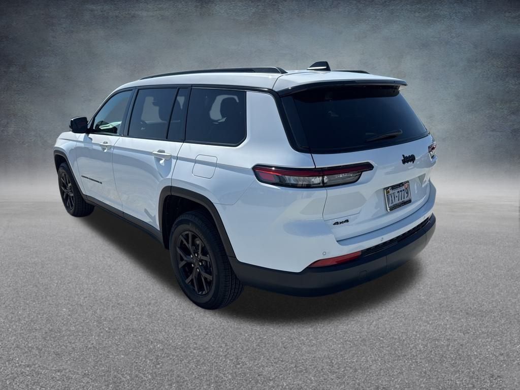 2025 Jeep Grand Cherokee Altitude X photo 3