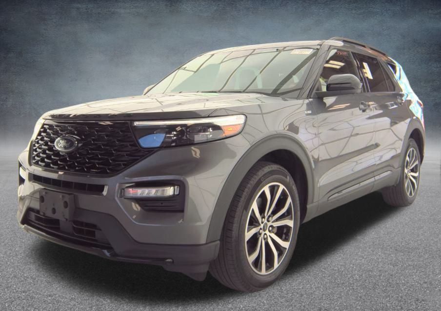 2022 Ford Explorer ST-Line photo 2