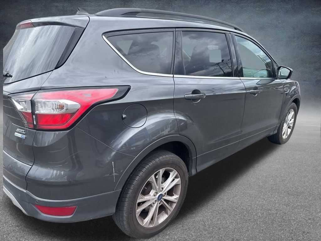 2018 Ford Escape SEL photo 3