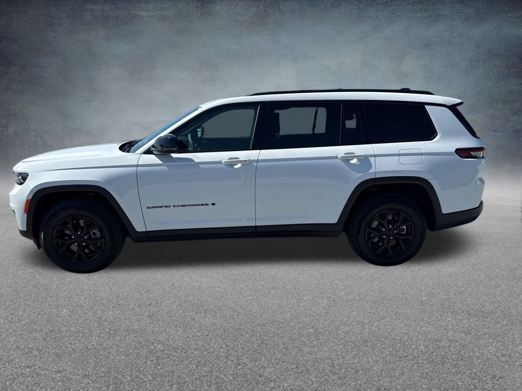 2025 Jeep Grand Cherokee Altitude X photo 2