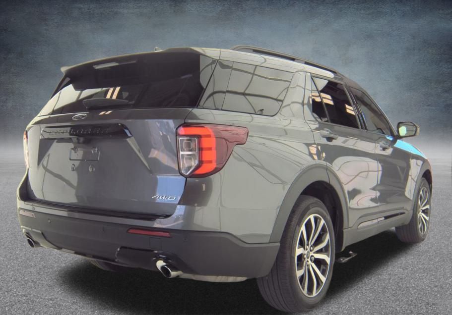 2022 Ford Explorer ST-Line photo 4