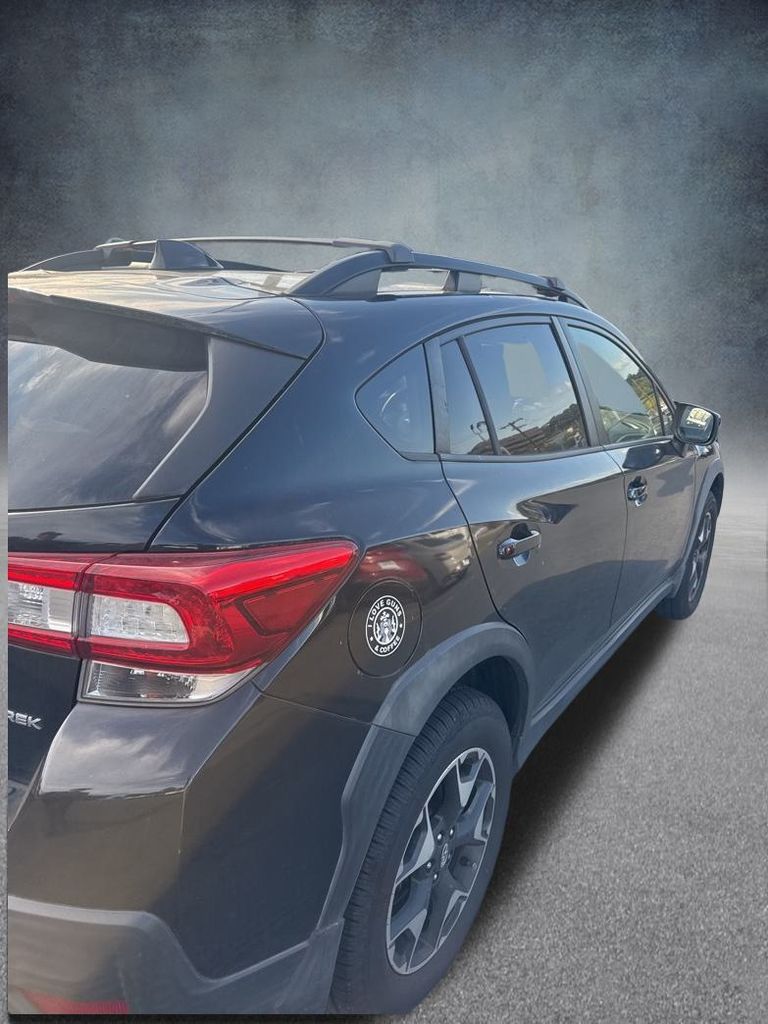 2019 Subaru Crosstrek 2.0i Premium photo 3