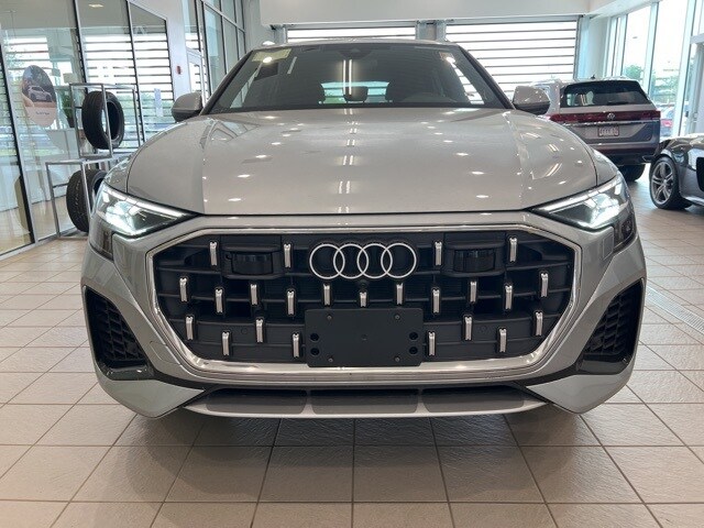 2025 Audi Q8 55 Premium photo 2