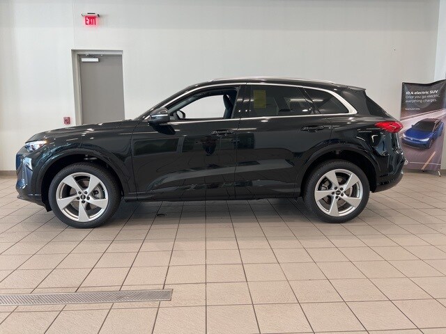 2025 Audi Q5 2.0T Premium Plus photo 2
