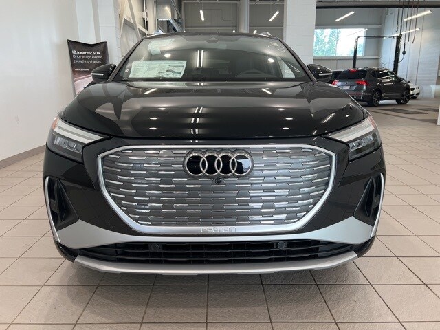 2025 Audi Q4 E-tron 55 Premium photo 2