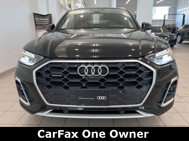 2025 Audi Q5 45 S line Premium Plus photo 2