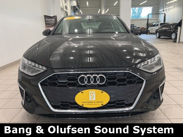 2022 Audi A4 45 S line Premium Plus Quattro photo 2